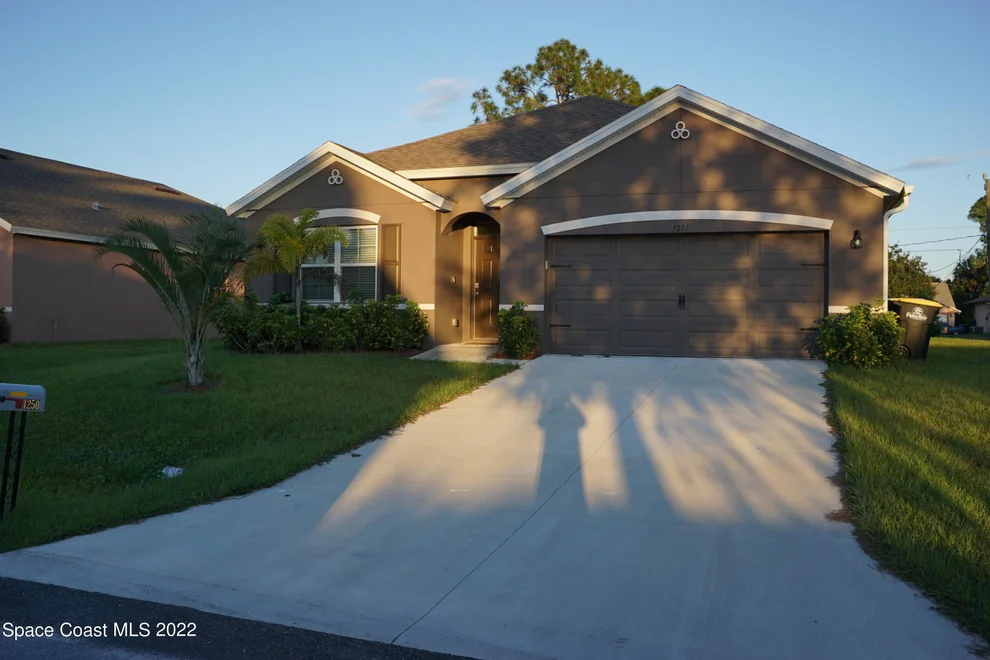 Unit for sale at 1251 Auburn Avenue NW, Palm Bay, FL 32907