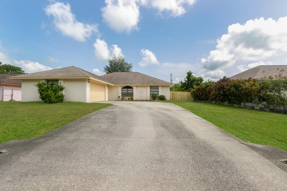 Unit for sale at 1817 Nanton Street NW, Palm Bay, FL 32907