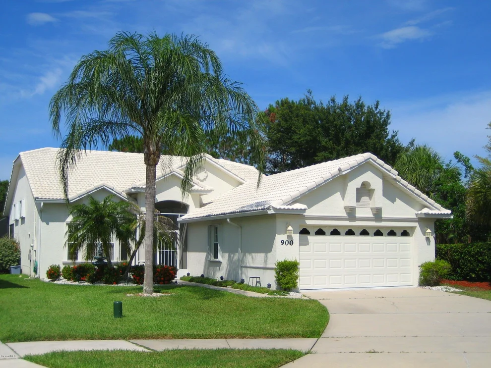 Unit for sale at 900 Wimbledon Drive, Melbourne, FL 32940