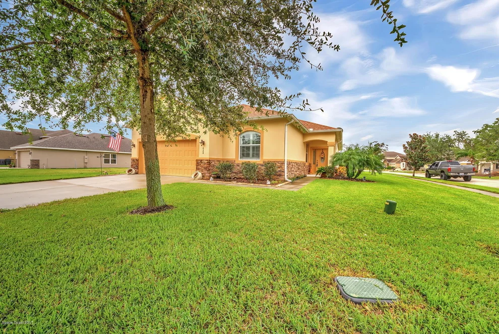 Unit for sale at 624 Breakaway, Titusville, FL 32780