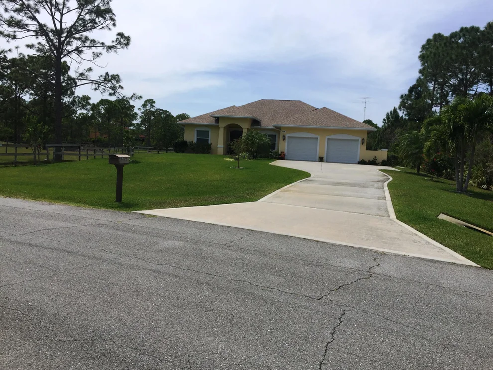 Unit for sale at 6920 Hacienda Drive, Grant-Valkaria, FL 32949