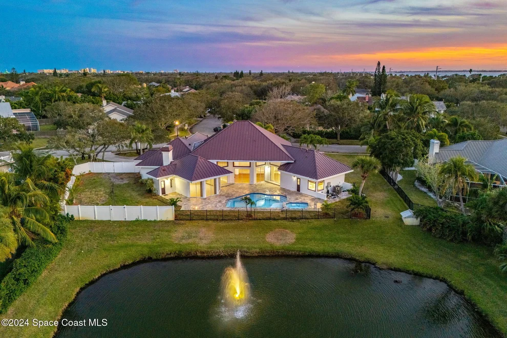 Unit for sale at 680 Falcon Drive, Indialantic, FL 32903