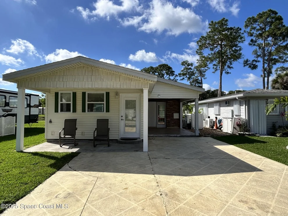 Unit for sale at 409 Oak Cove Road, Titusville, FL 32780