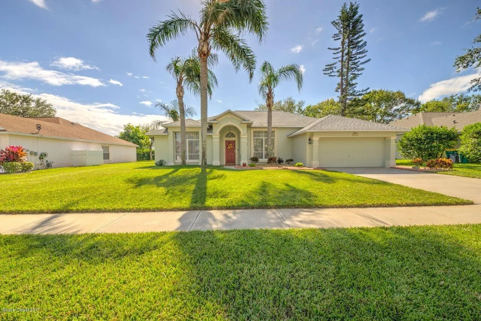 Unit for sale at 546 Lake Victoria Circle, Melbourne, FL 32940