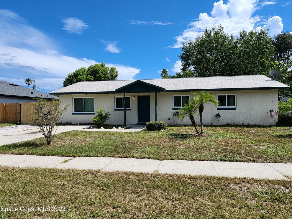 Unit for sale at 857 Kenilworth Court, Titusville, FL 32780