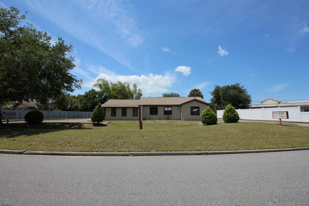 Unit for sale at 514 Loveridge Drive, Melbourne, FL 32935