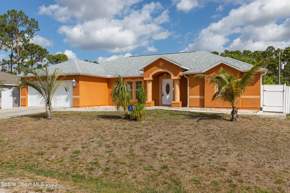 Unit for sale at 1327 Scottish Street SW, Palm Bay, FL 32908