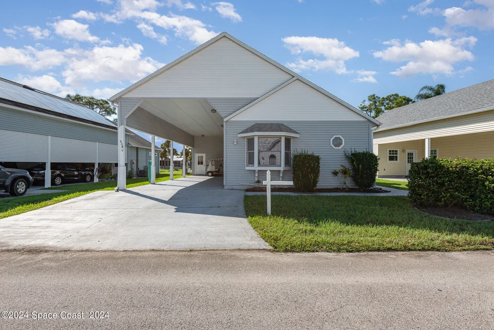 Unit for sale at 538 Twin Lakes Drive, Titusville, FL 32780