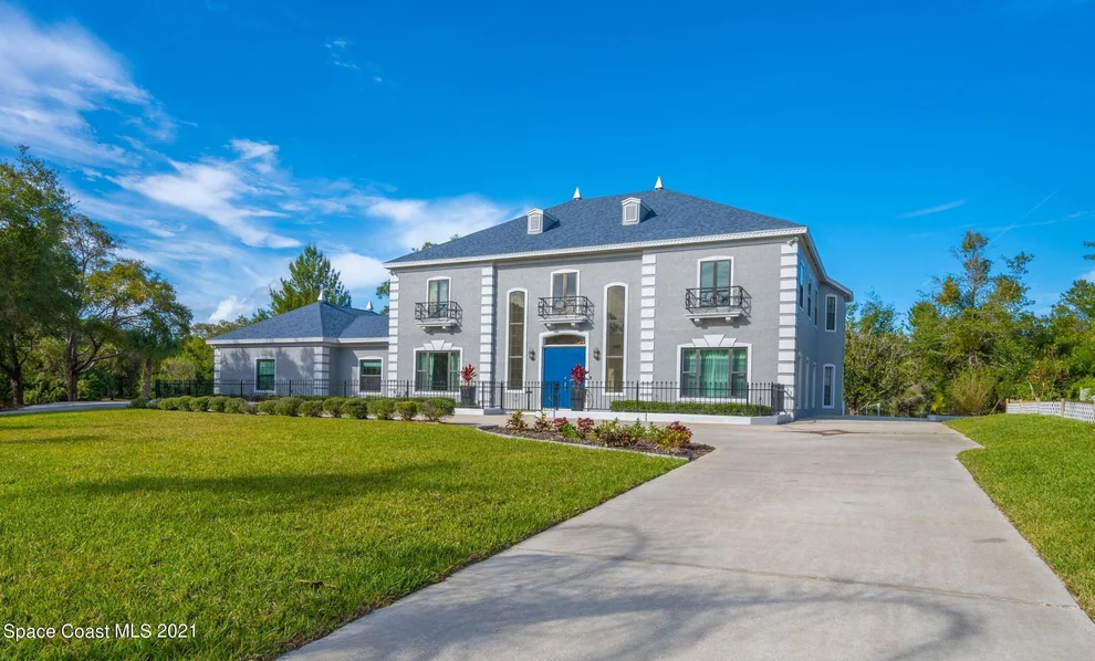 Unit for sale at 3710 Hidden Hills Drive, Titusville, FL 32796