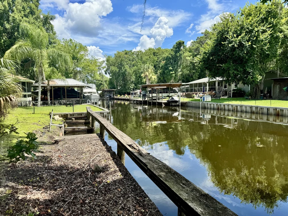 Unit for sale at 56248 Acorn Road, Astor, FL 32102