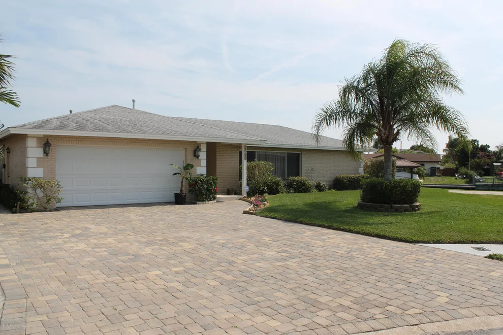 Unit for sale at 1765 Larchmont Court, Merritt Island, FL 32952