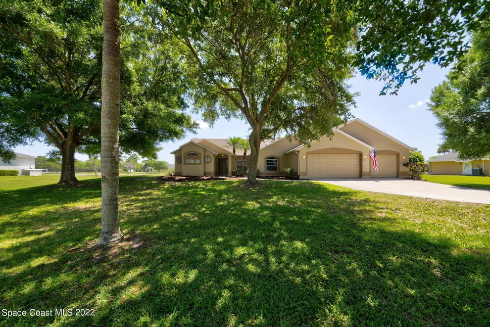 Unit for sale at 5120 Mallard Lakes Court, Merritt Island, FL 32953