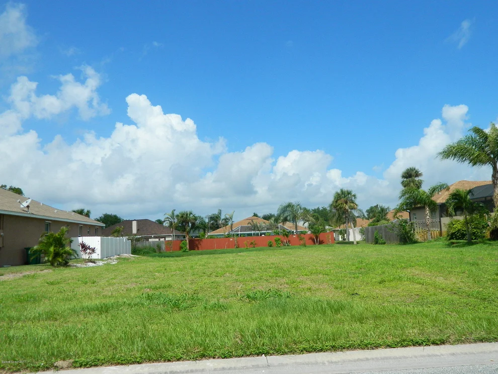 Unit for sale at 130 Edgewater Way, Merritt Island, FL 32953