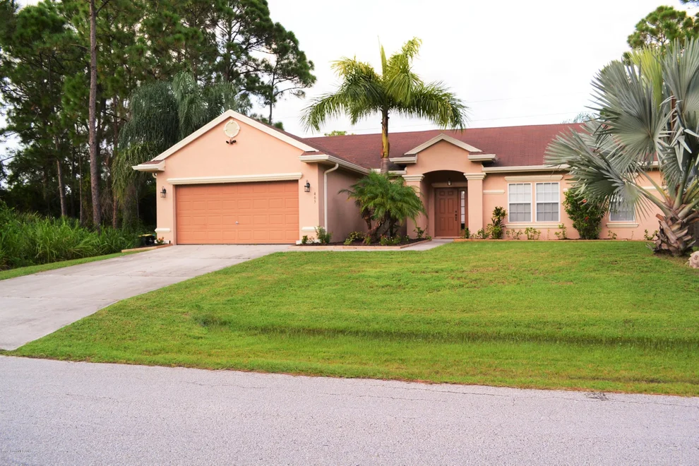 Unit for sale at 465 Town Road SW, Palm Bay, FL 32908