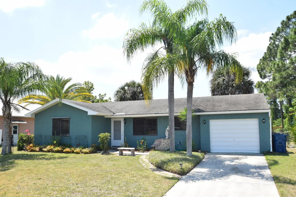 Unit for sale at 170 Chestnut Avenue NE, Palm Bay, FL 32907
