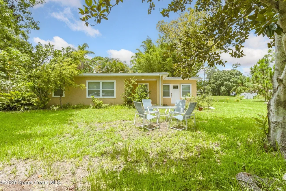 Unit for sale at 175 NW Valencia Road, Melbourne, FL 32904