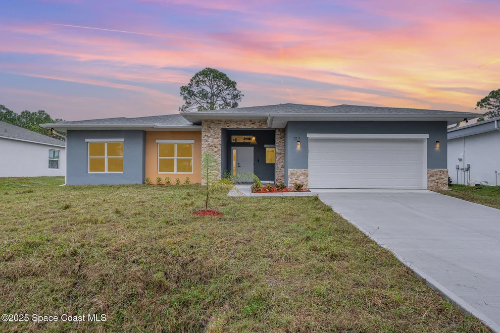 Unit for sale at 123 Garylind Street SW, Palm Bay, FL 32908