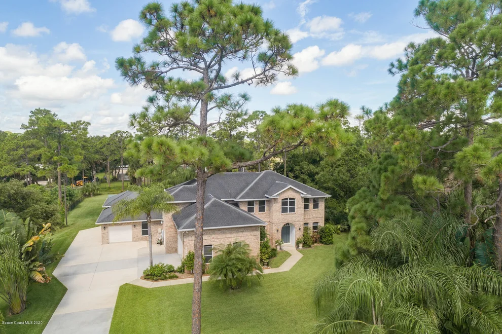 Unit for sale at 2240 Pine Meadow Avenue, Melbourne, FL 32904