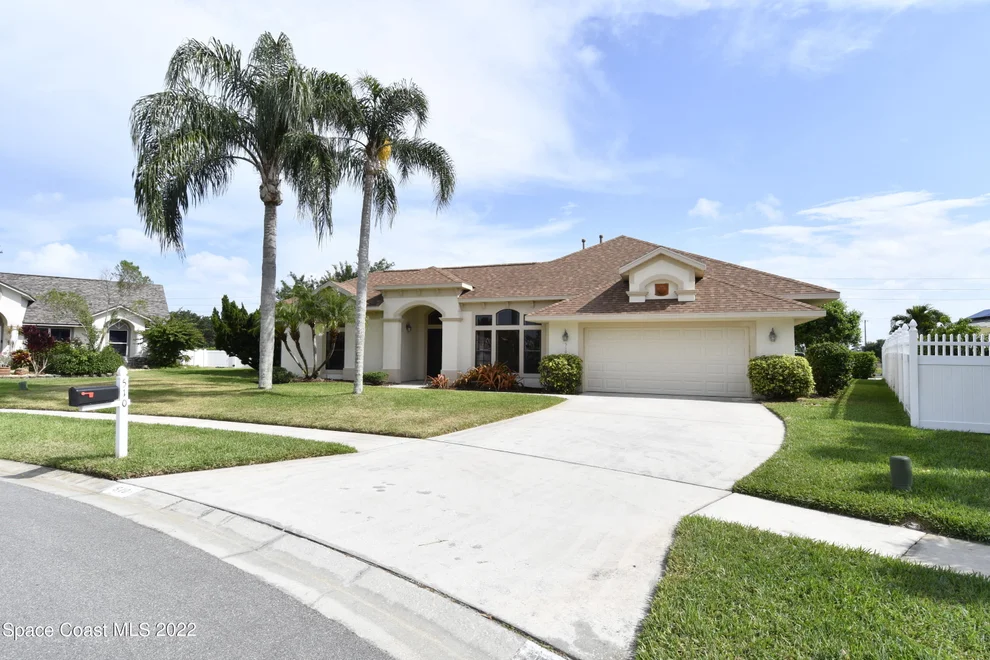 Unit for sale at 510 Lake Victoria Circle, Melbourne, FL 32940