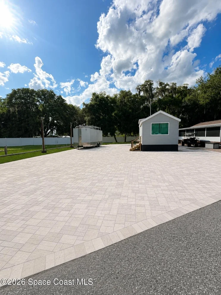 Unit for sale at 25091 NE 143rd Place, Fort McCoy, FL 32134