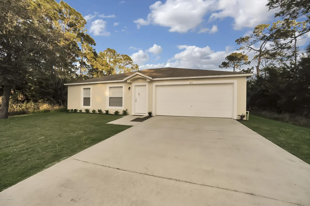 Unit for sale at 851 SE Airport Avenue SE, Palm Bay, FL 32909