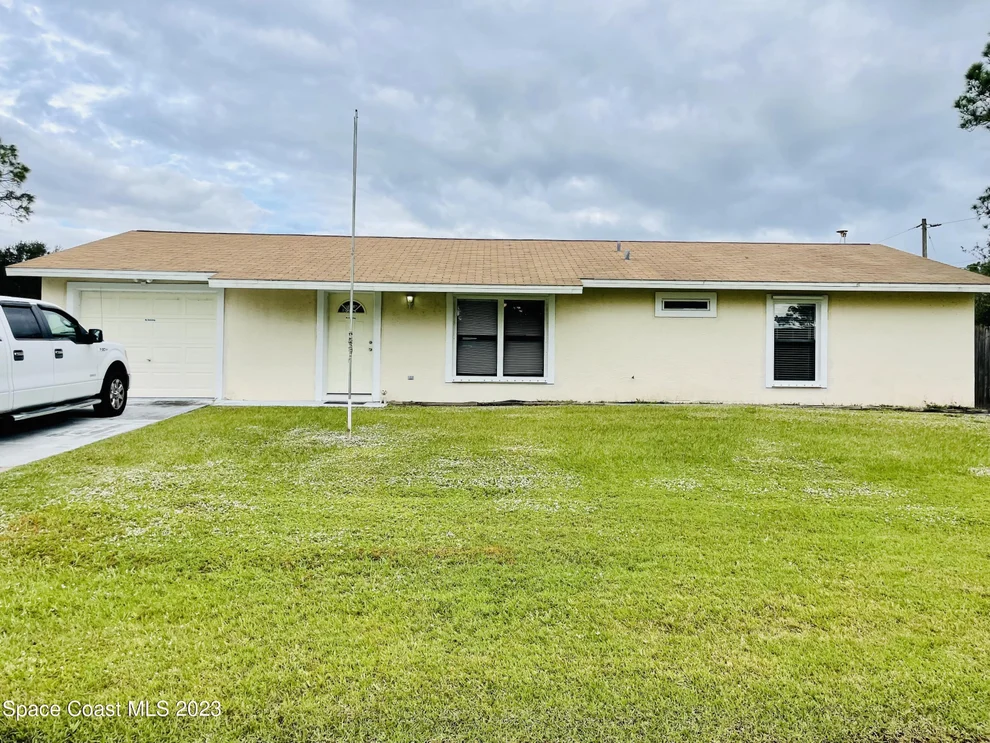 Unit for sale at 795 Harper Boulevard SW, Palm Bay, FL 32908