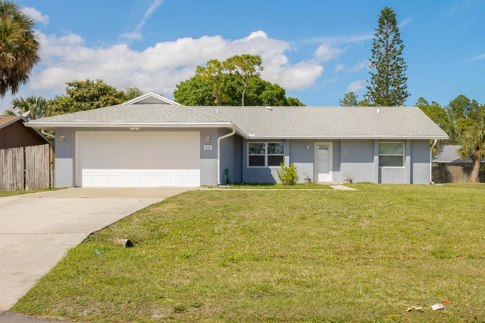 Unit for sale at 823 Beacon Street NW, Palm Bay, FL 32907