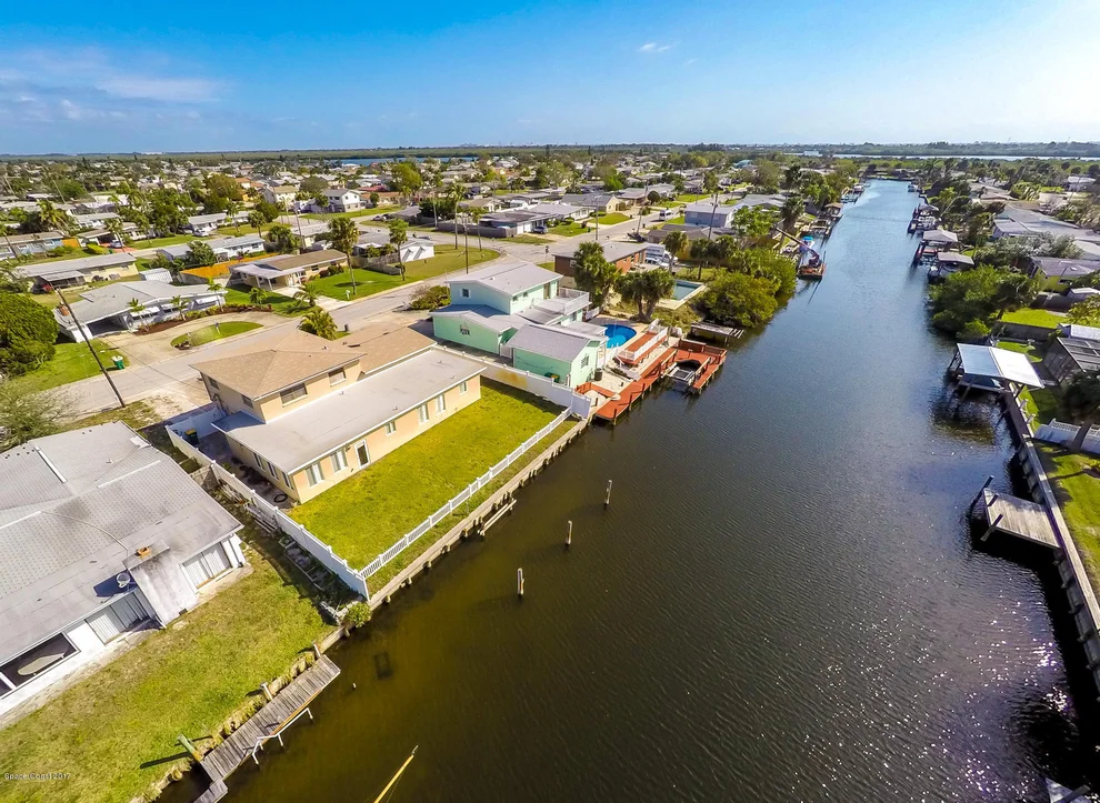 Unit for sale at 365 Needle Boulevard, Merritt Island, FL 32953