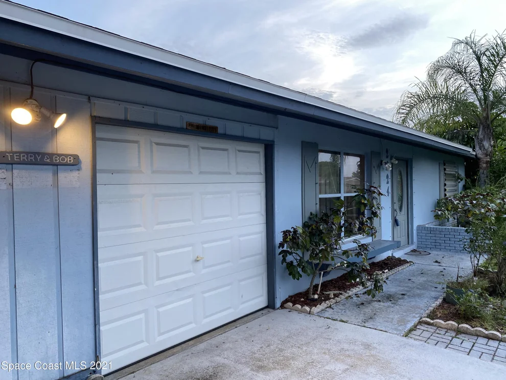 Unit for sale at 2924 Hamburg Avenue NE, Palm Bay, FL 32905