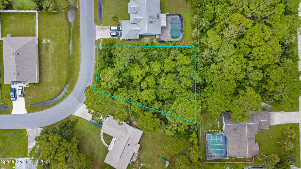 Unit for sale at 894 Aachen Avenue NW, Palm Bay, FL 32907