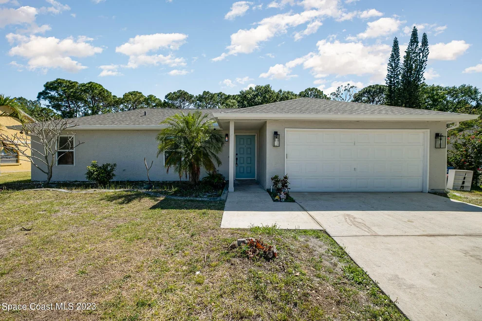 Unit for sale at 1333 Prospect Circle NE, Palm Bay, FL 32907