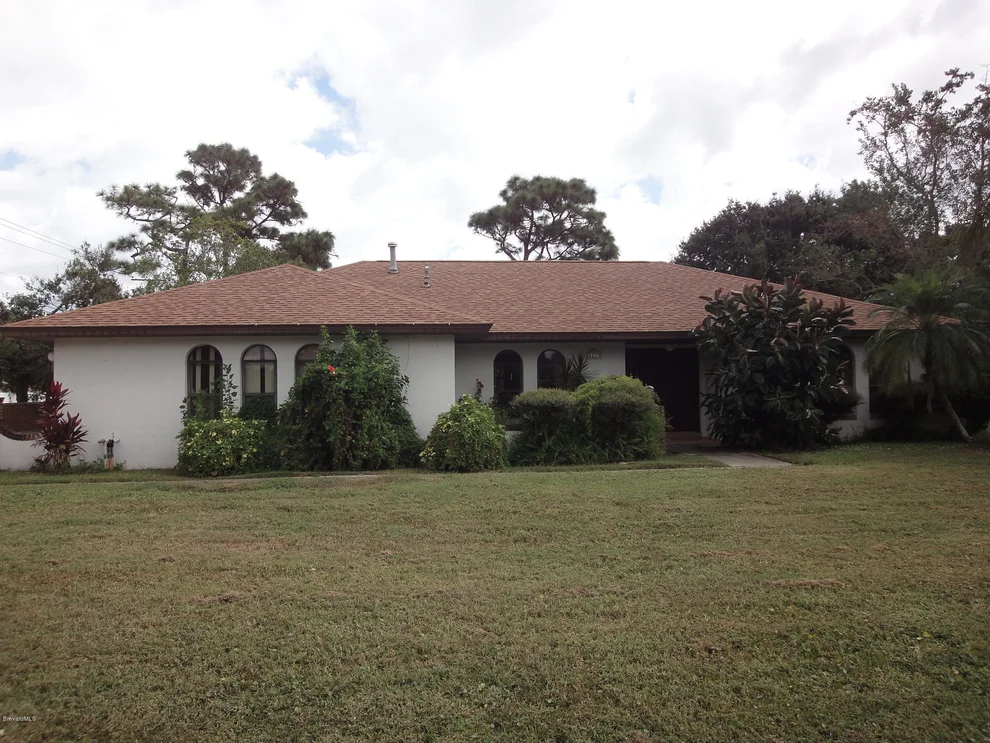 Unit for sale at 2201 Woodlawn Circle, Melbourne, FL 32934