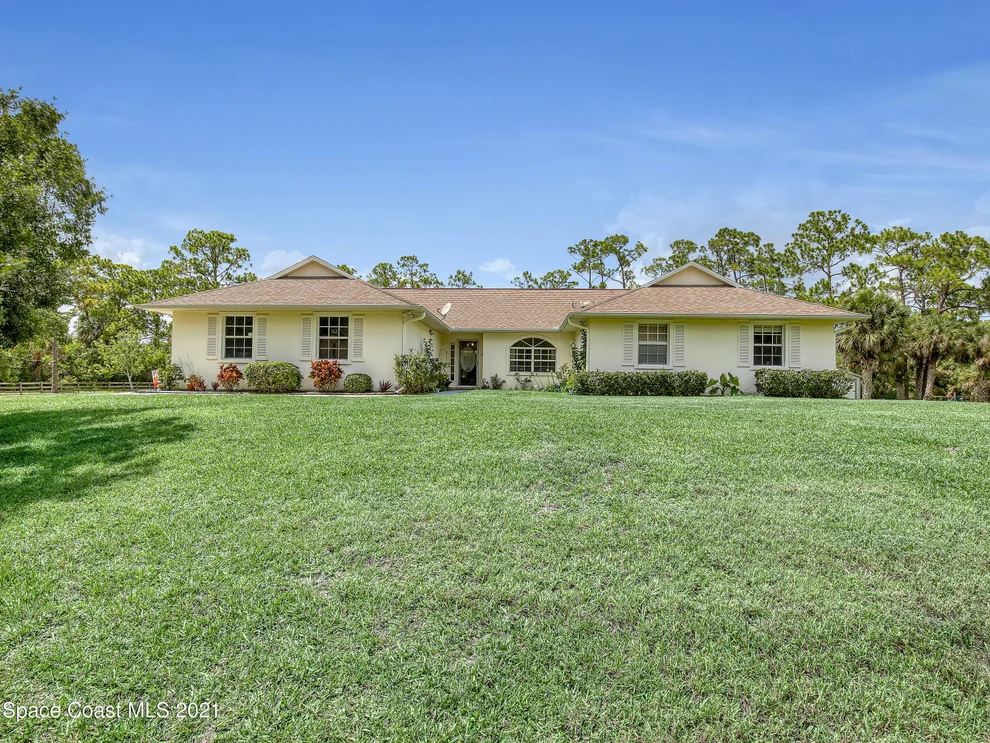 Unit for sale at 3625 Laurens Avenue, Grant-Valkaria, FL 32950