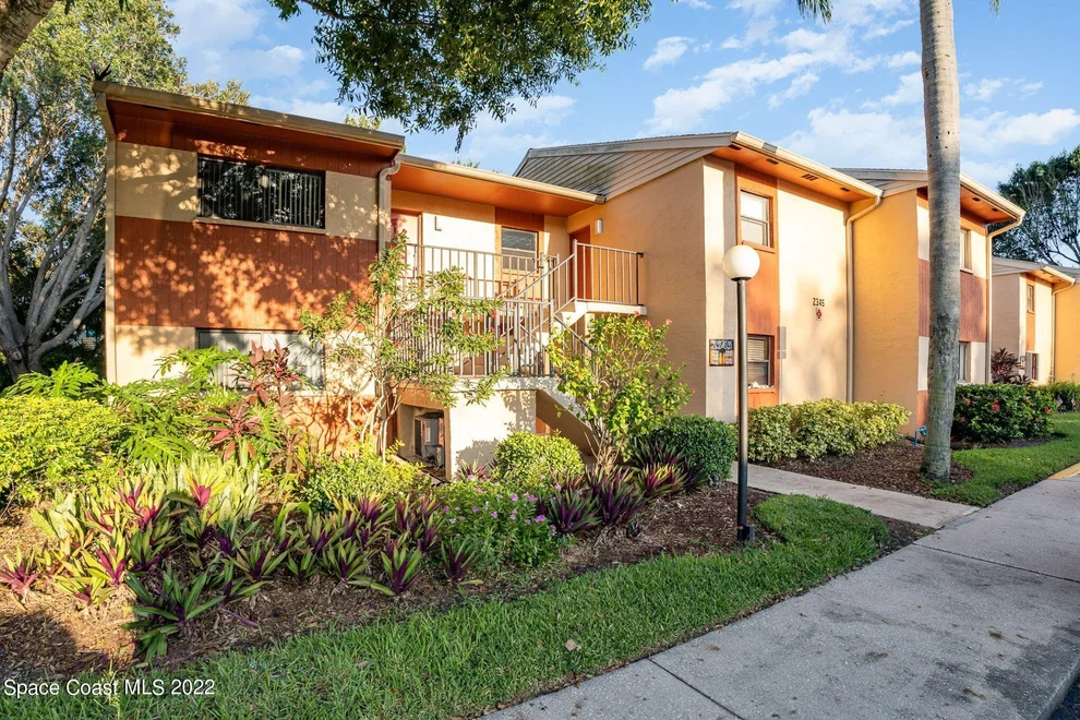 Unit for sale at 2345 Golf Lake Circle, Melbourne, FL 32935