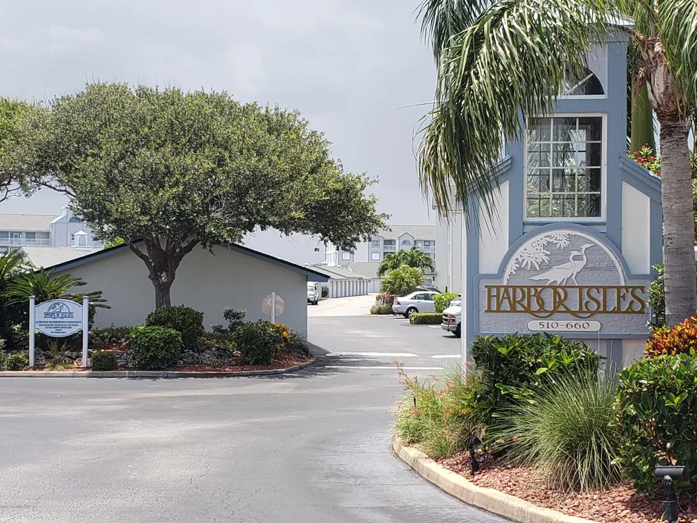 Unit for sale at 560 S Brevard Avenue, Cocoa Beach, FL 32931
