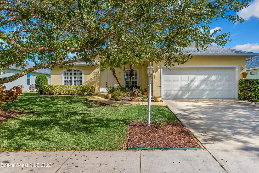 Unit for sale at 200 55th Avenue SW, Vero Beach, FL 32968