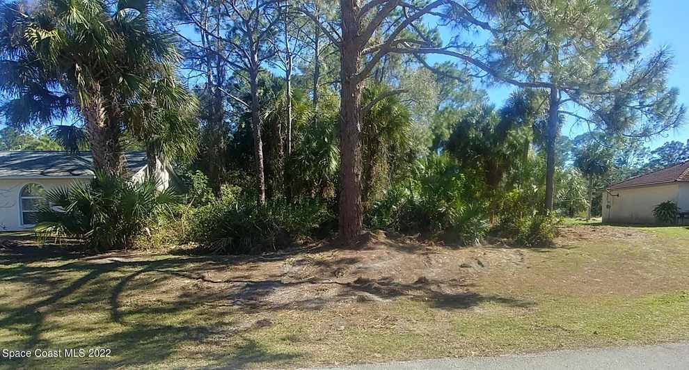 Unit for sale at 593 Wildwood Avenue SW, Palm Bay, FL 32908