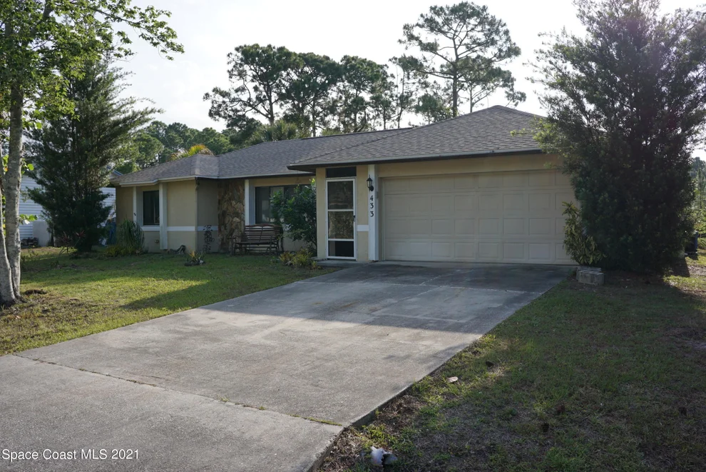 Unit for sale at 433 Saragassa Avenue SW, Palm Bay, FL 32908