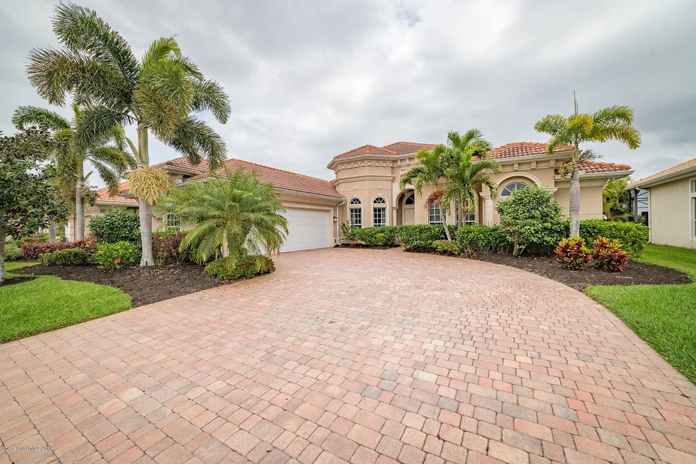 Unit for sale at 6695 Arroyo Drive, Melbourne, FL 32940