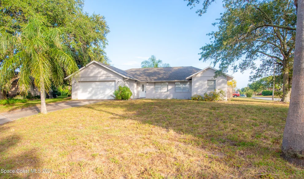 Unit for sale at 2100 Clay Circle, Titusville, FL 32780