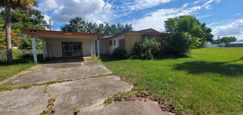 Unit for sale at 955 Luna Terrace, Titusville, FL 32796