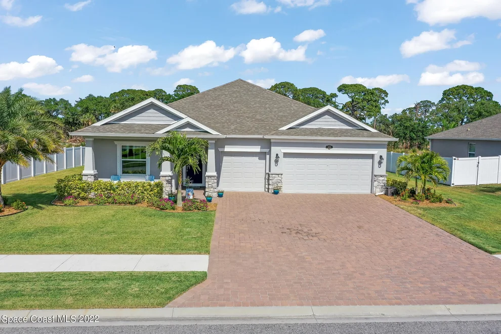 Unit for sale at 5050 Hebron Drive, Merritt Island, FL 32953