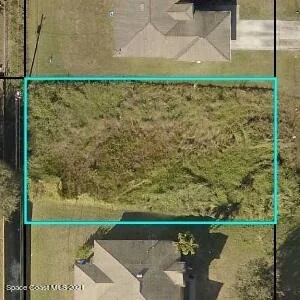 Unit for sale at 8155 103rd Avenue, Vero Beach, FL 32967