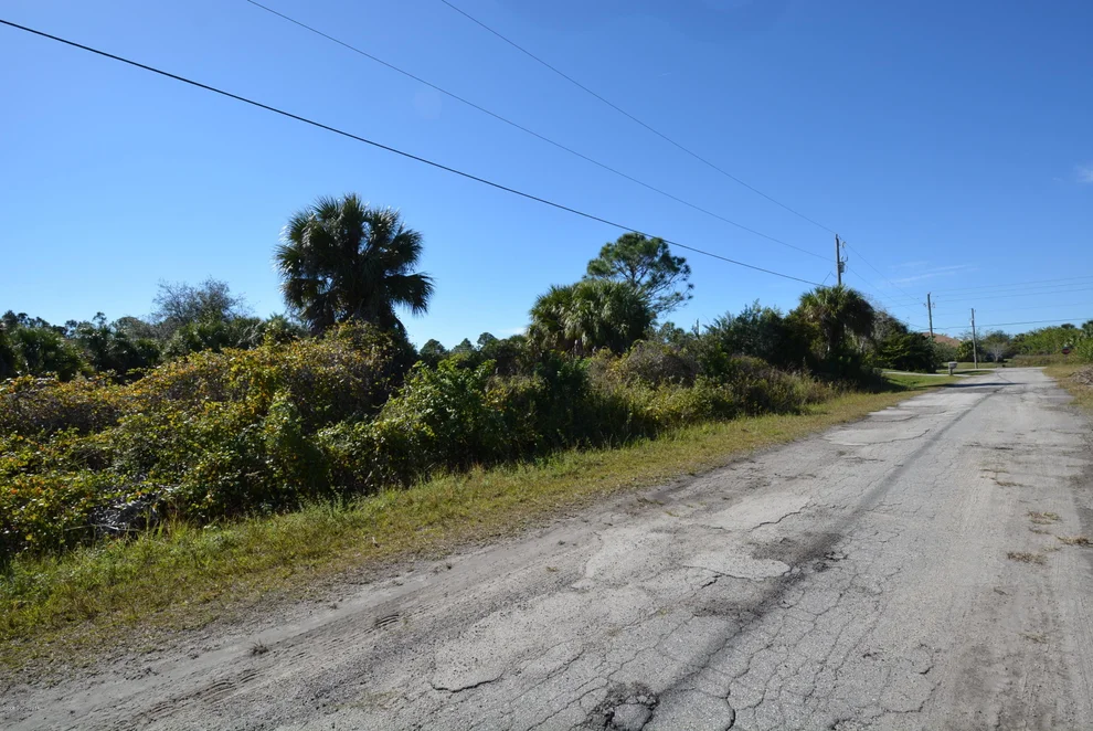 Unit for sale at 572 Fitzsimmons Street SW, Palm Bay, FL 32908