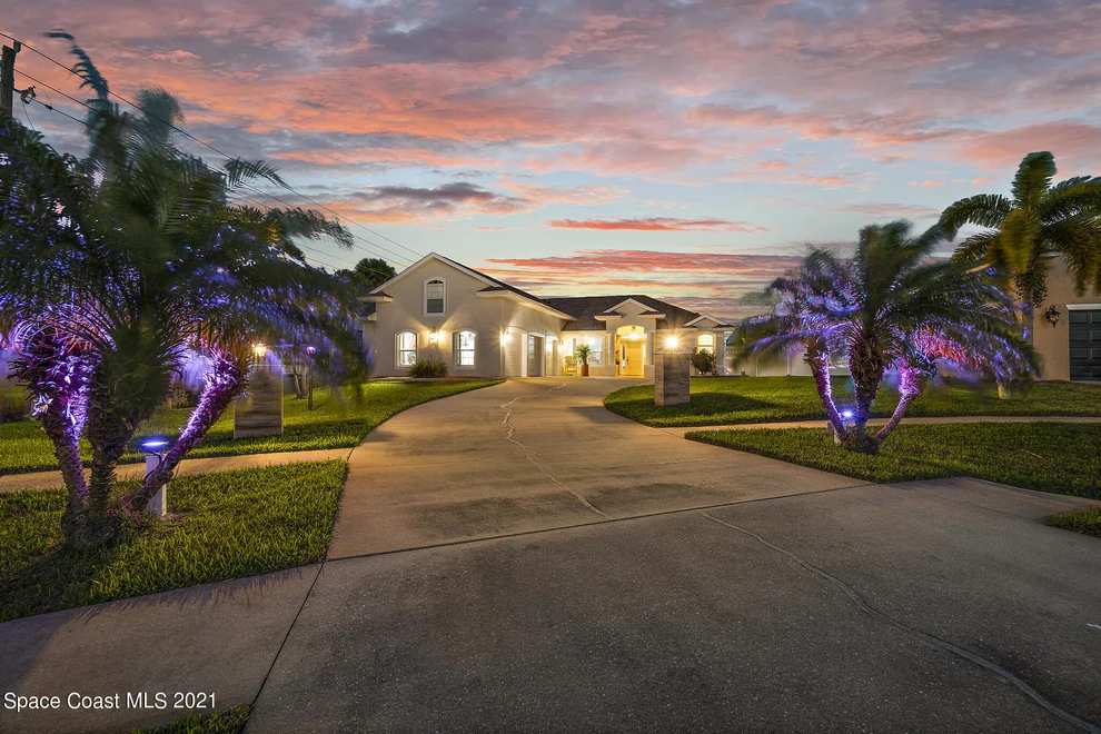 Unit for sale at 3401 Brahman Avenue, Rockledge, FL 32955