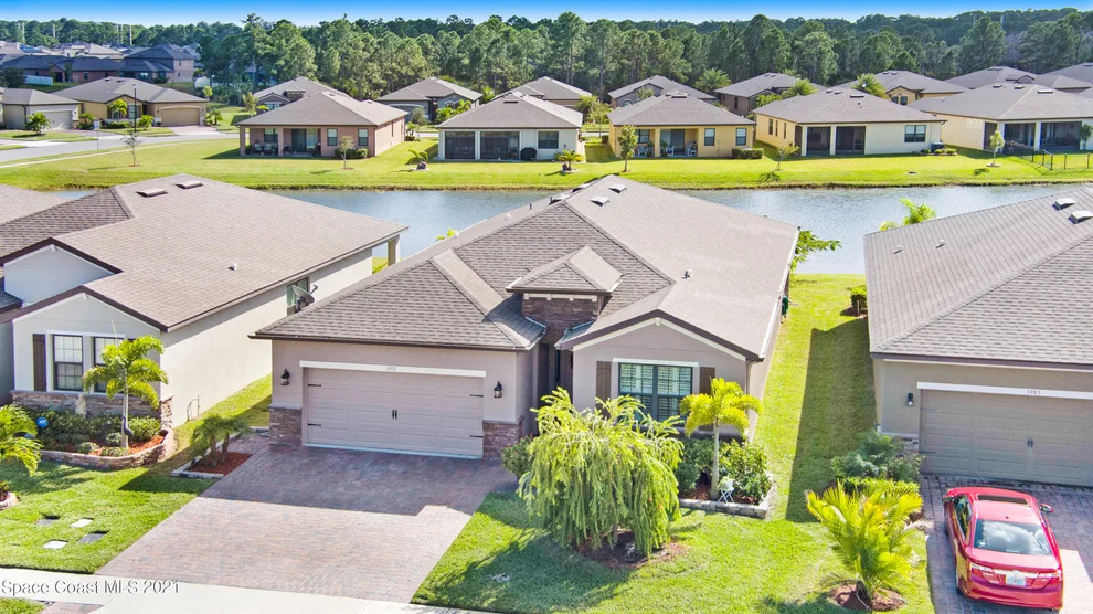Unit for sale at 3975 Caladium Circle, West Melbourne, FL 32904
