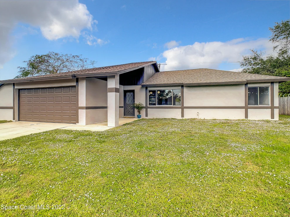 Unit for sale at 2405 Raintree Lake Circle, Merritt Island, FL 32953