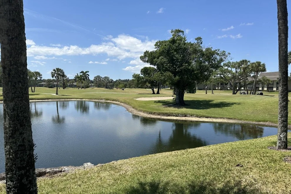 Unit for sale at 37 Plantation Drive, Vero Beach, FL 32966