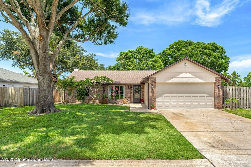 Unit for sale at 3001 Sweet Oak Drive, Melbourne, FL 32935