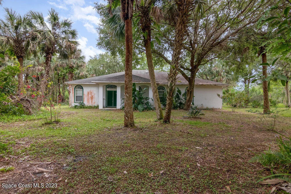Unit for sale at 3405 Sr 46, Geneva, FL 32732